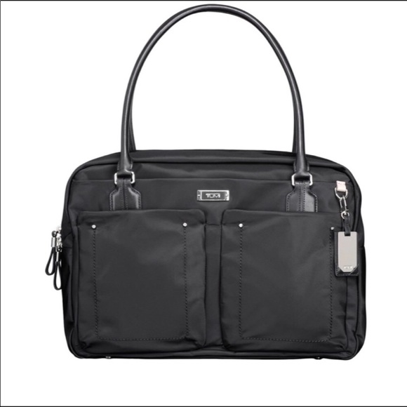 tumi boarding tote
